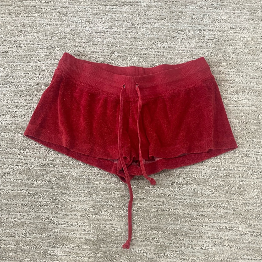 Hard Tail Low Rise Terry Short 
Runs very small, fits more like a medium